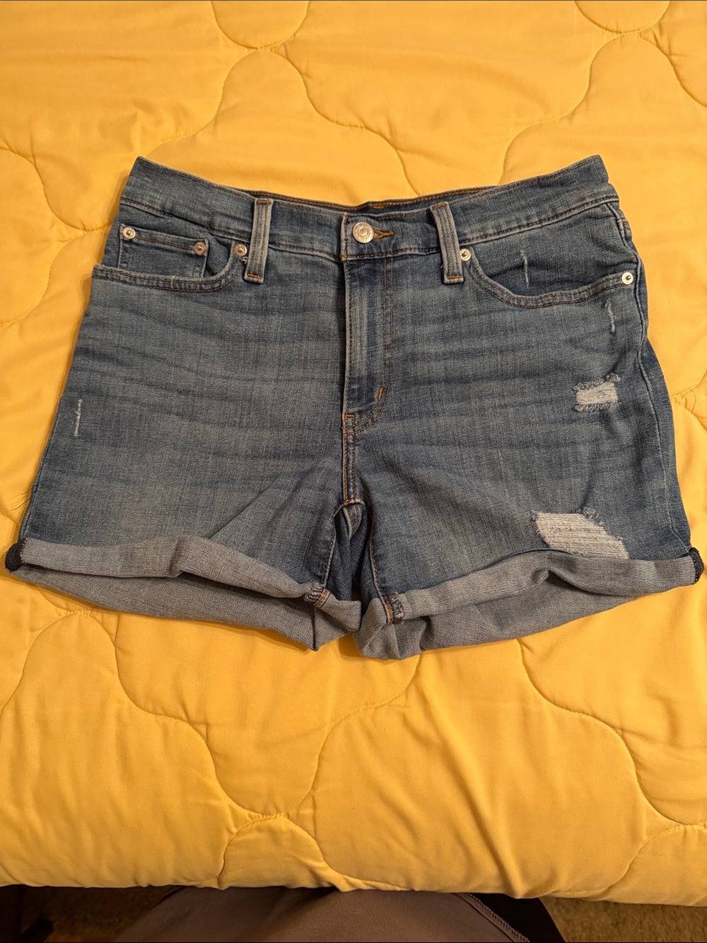 Levi Casual Women's Denim Shorts in Blue - Classic Rolled Hem